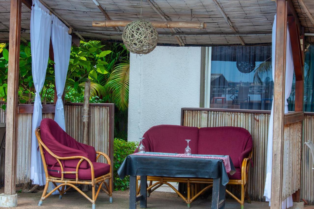 Hotel Le Marly Abidjan Buitenkant foto