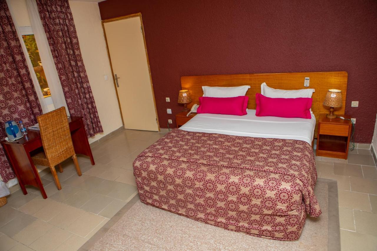 Hotel Le Marly Abidjan Buitenkant foto