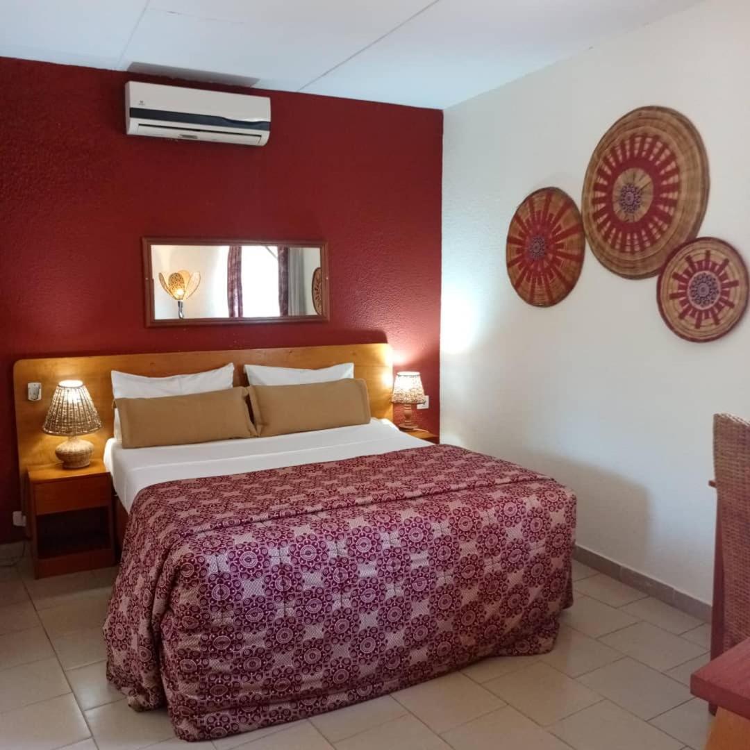 Hotel Le Marly Abidjan Buitenkant foto