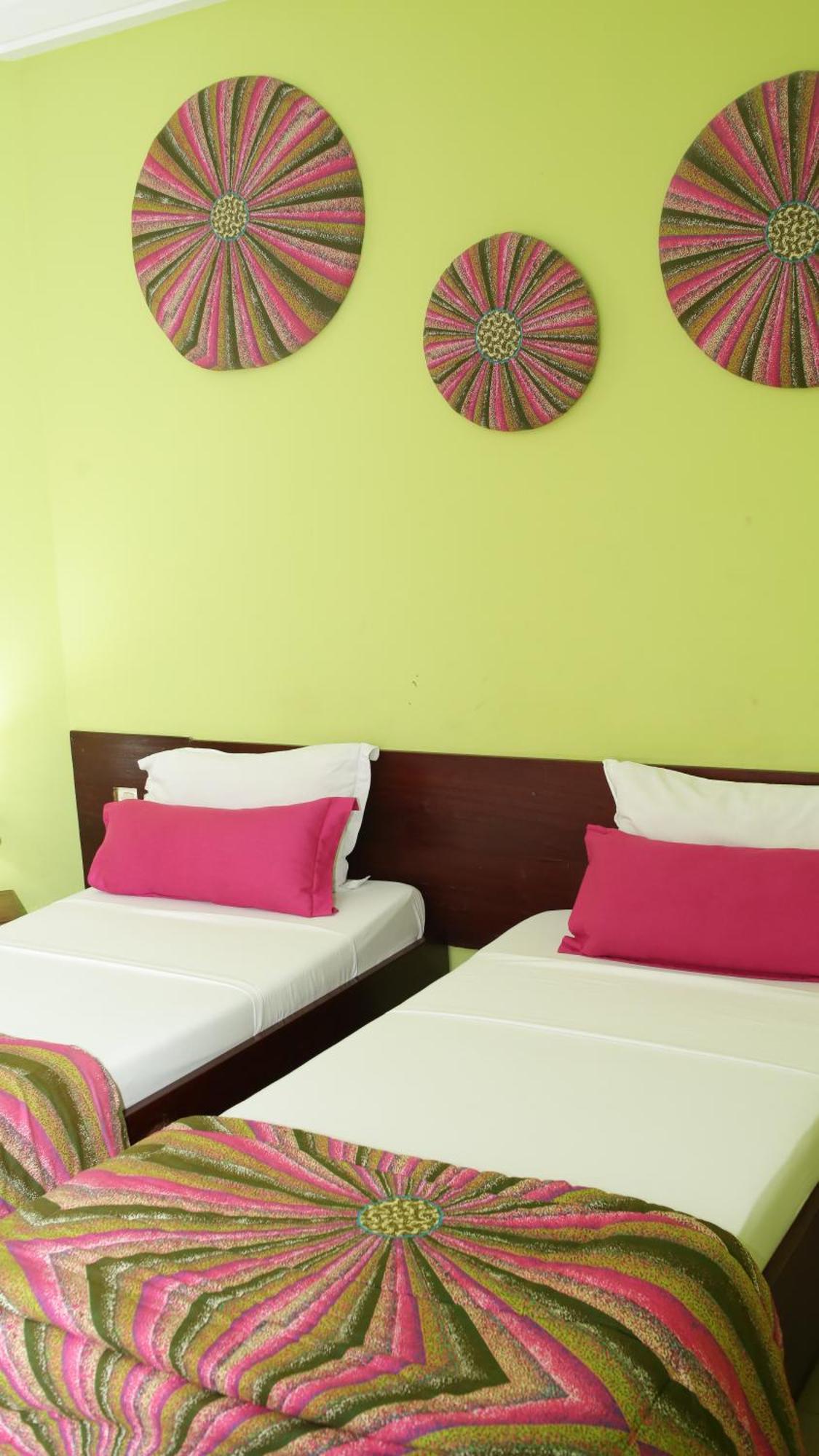 Hotel Le Marly Abidjan Buitenkant foto