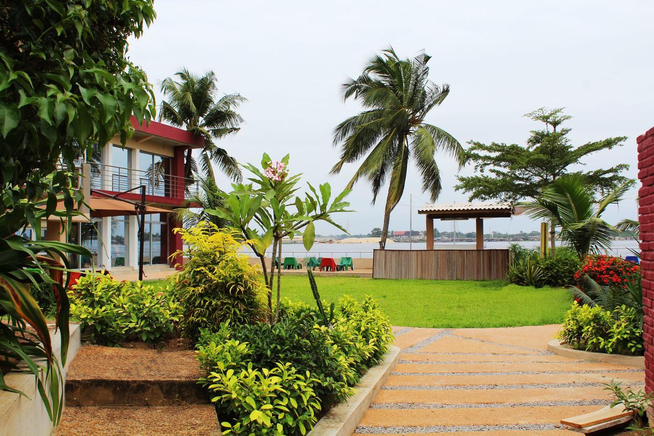 Hotel Le Marly Abidjan Buitenkant foto