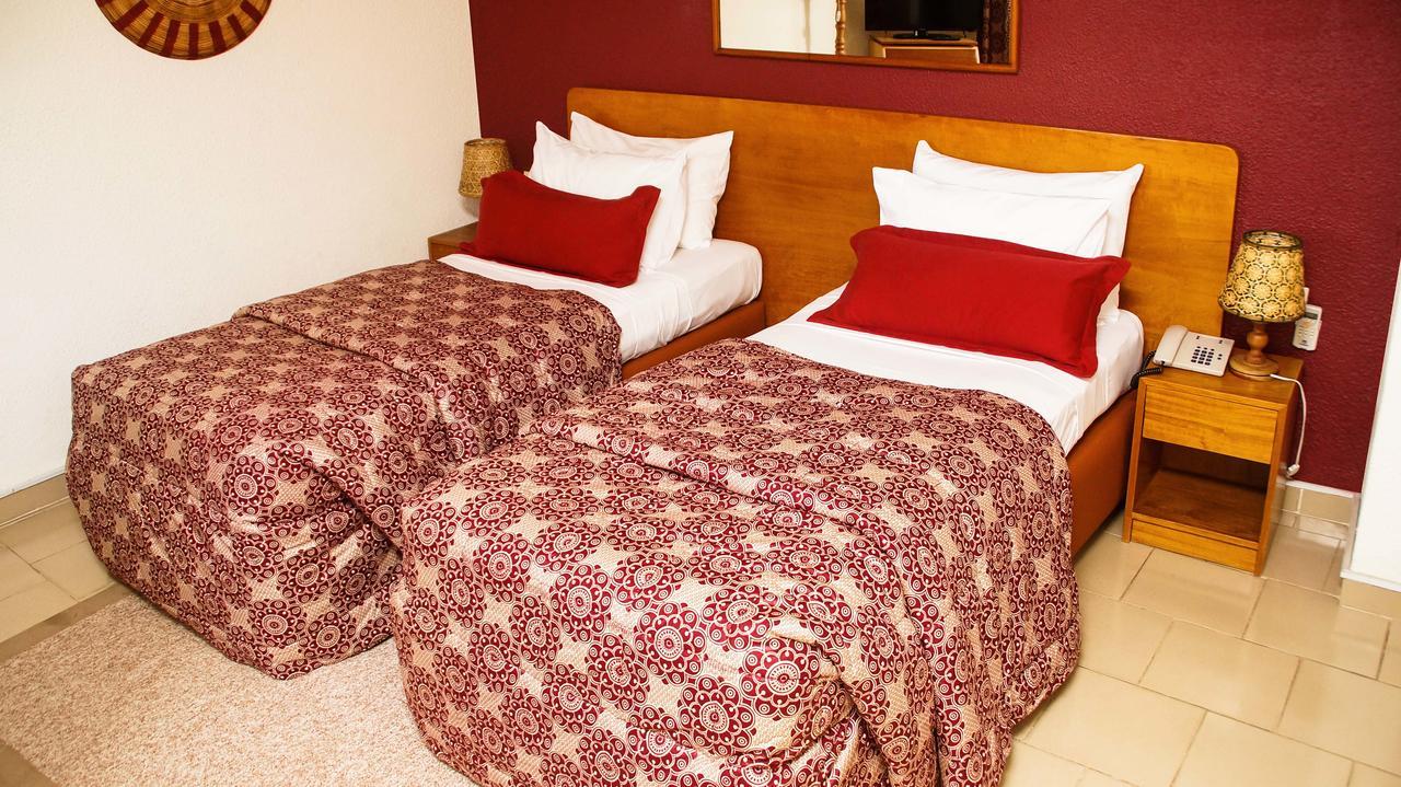 Hotel Le Marly Abidjan Buitenkant foto