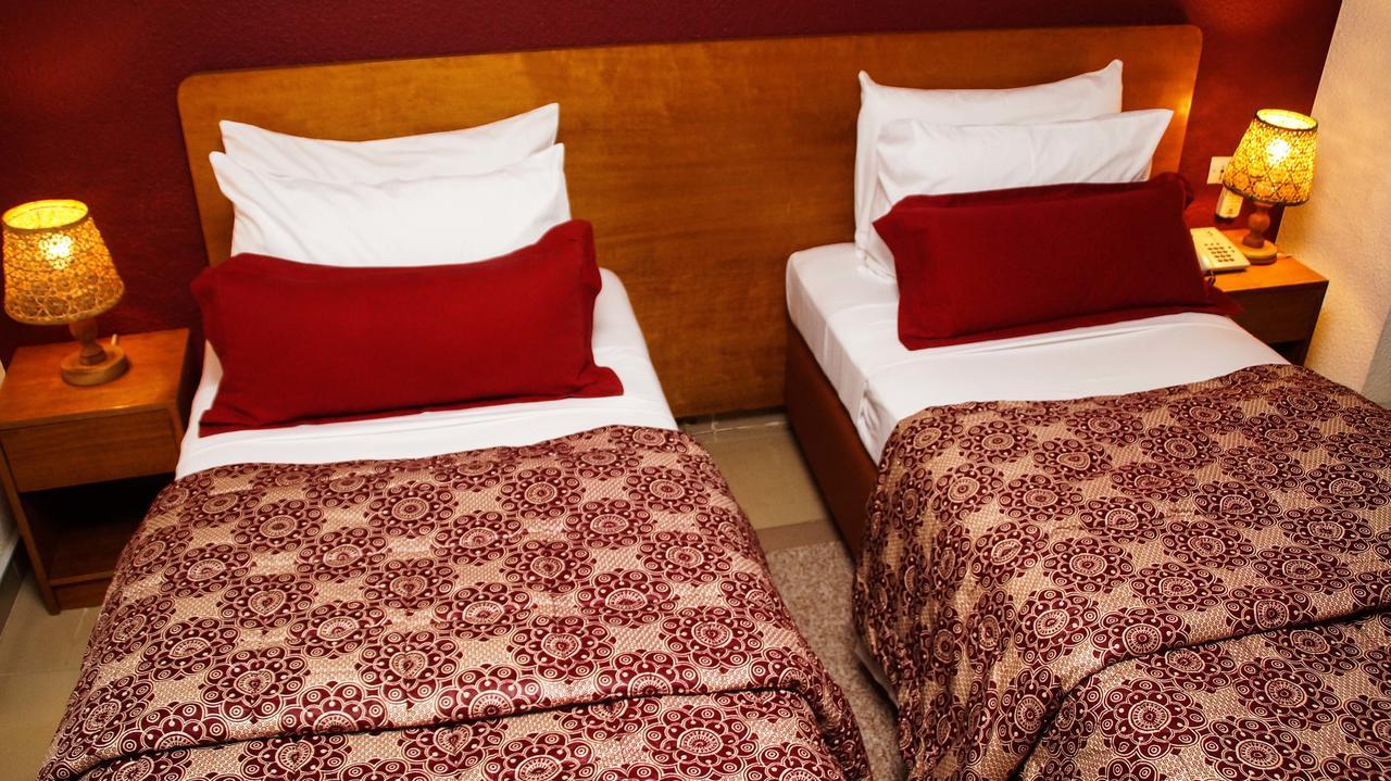 Hotel Le Marly Abidjan Buitenkant foto