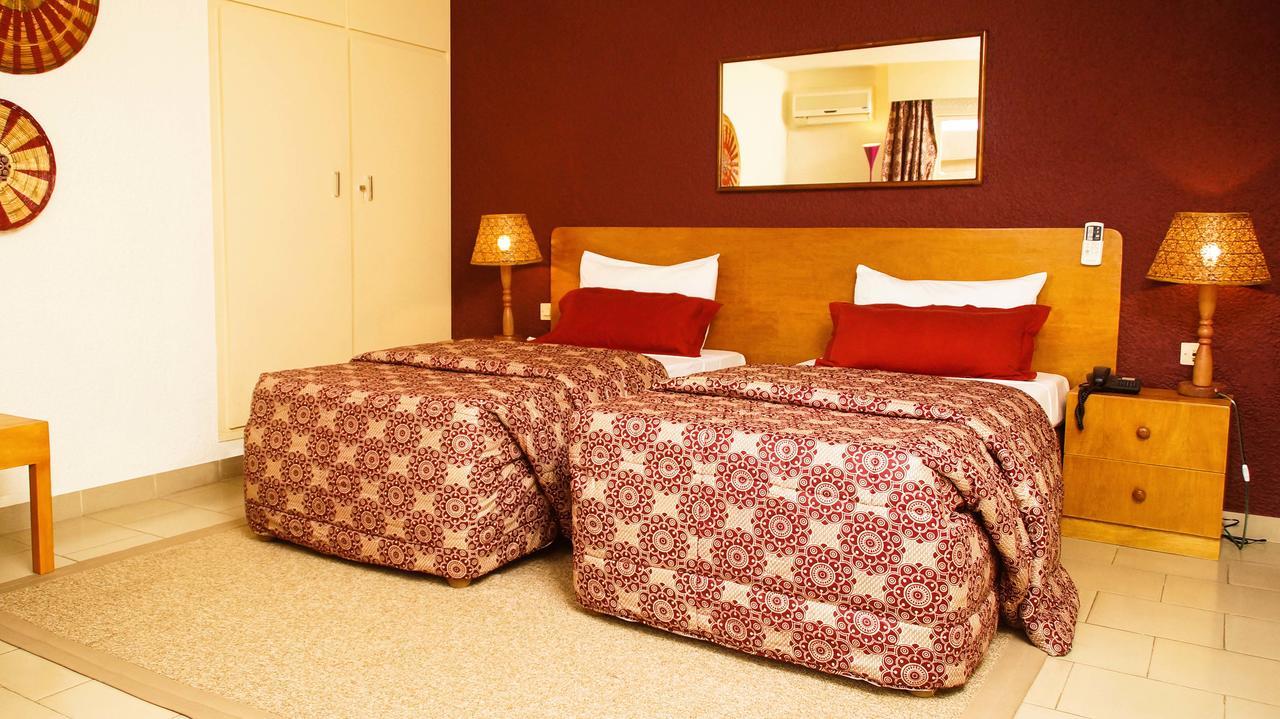 Hotel Le Marly Abidjan Buitenkant foto
