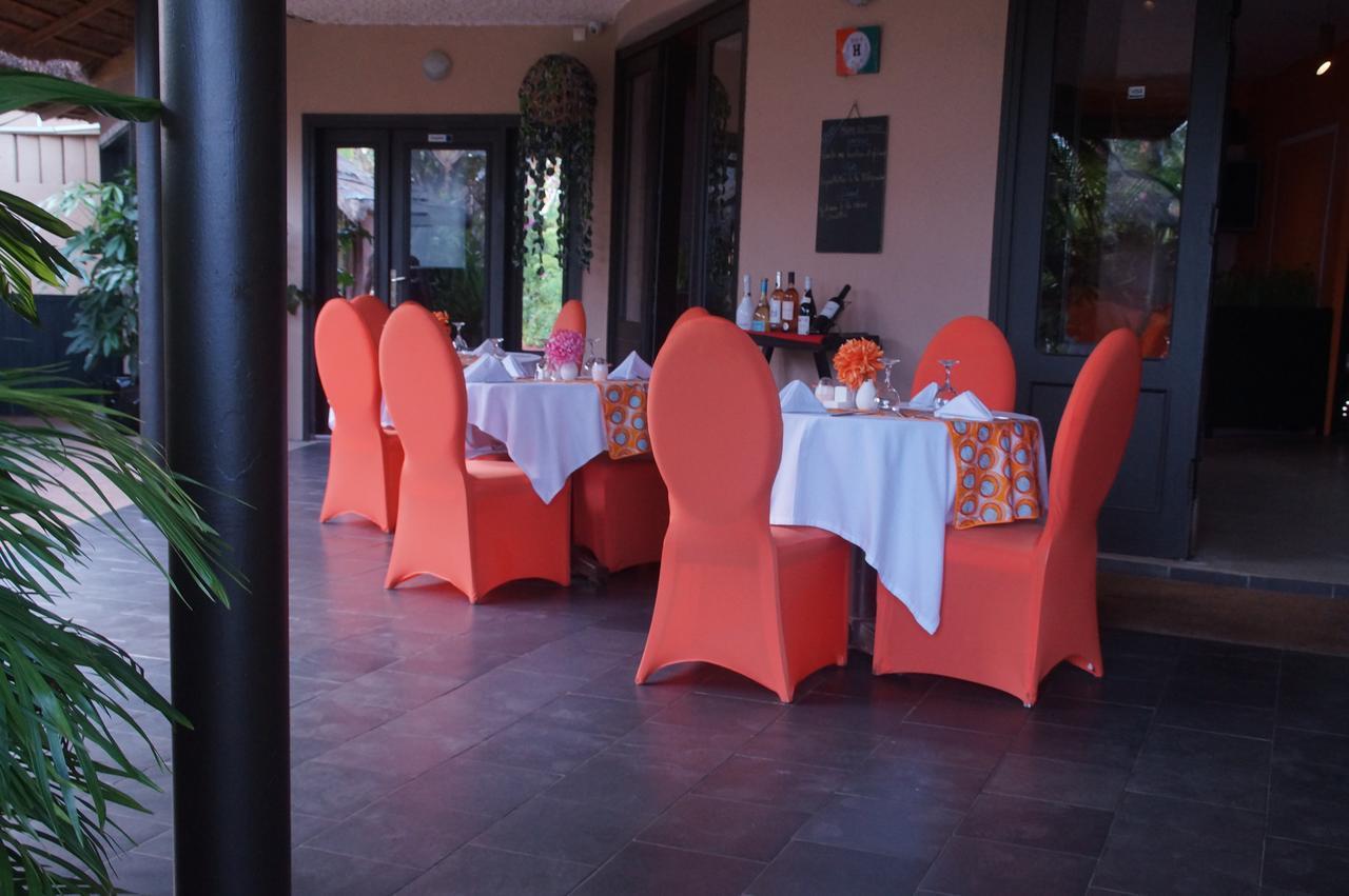 Hotel Le Marly Abidjan Buitenkant foto