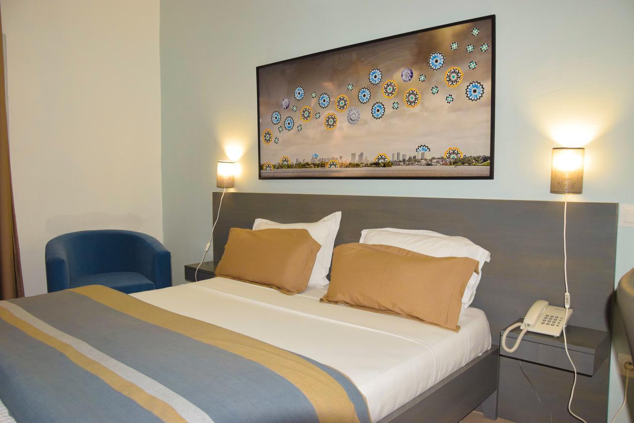 Hotel Le Marly Abidjan Buitenkant foto