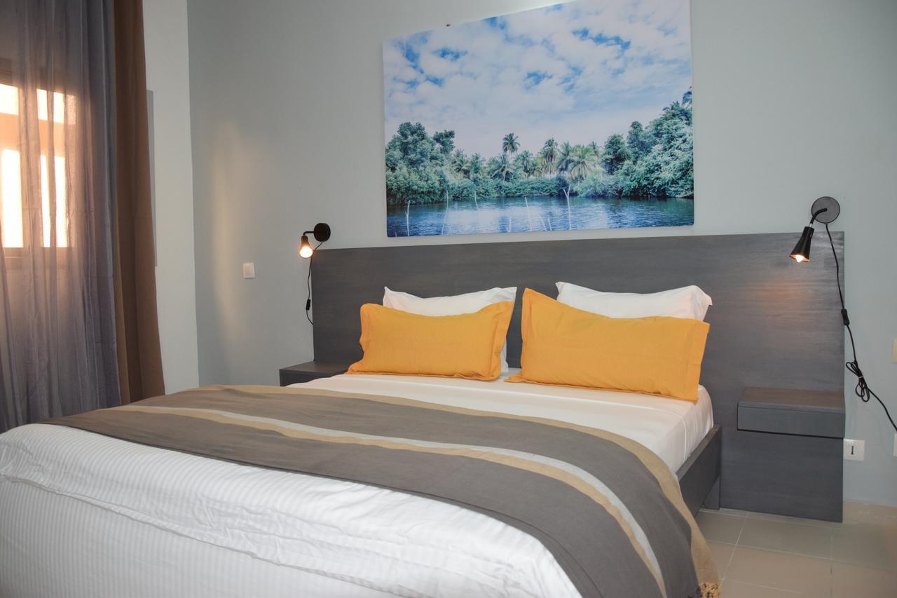 Hotel Le Marly Abidjan Buitenkant foto