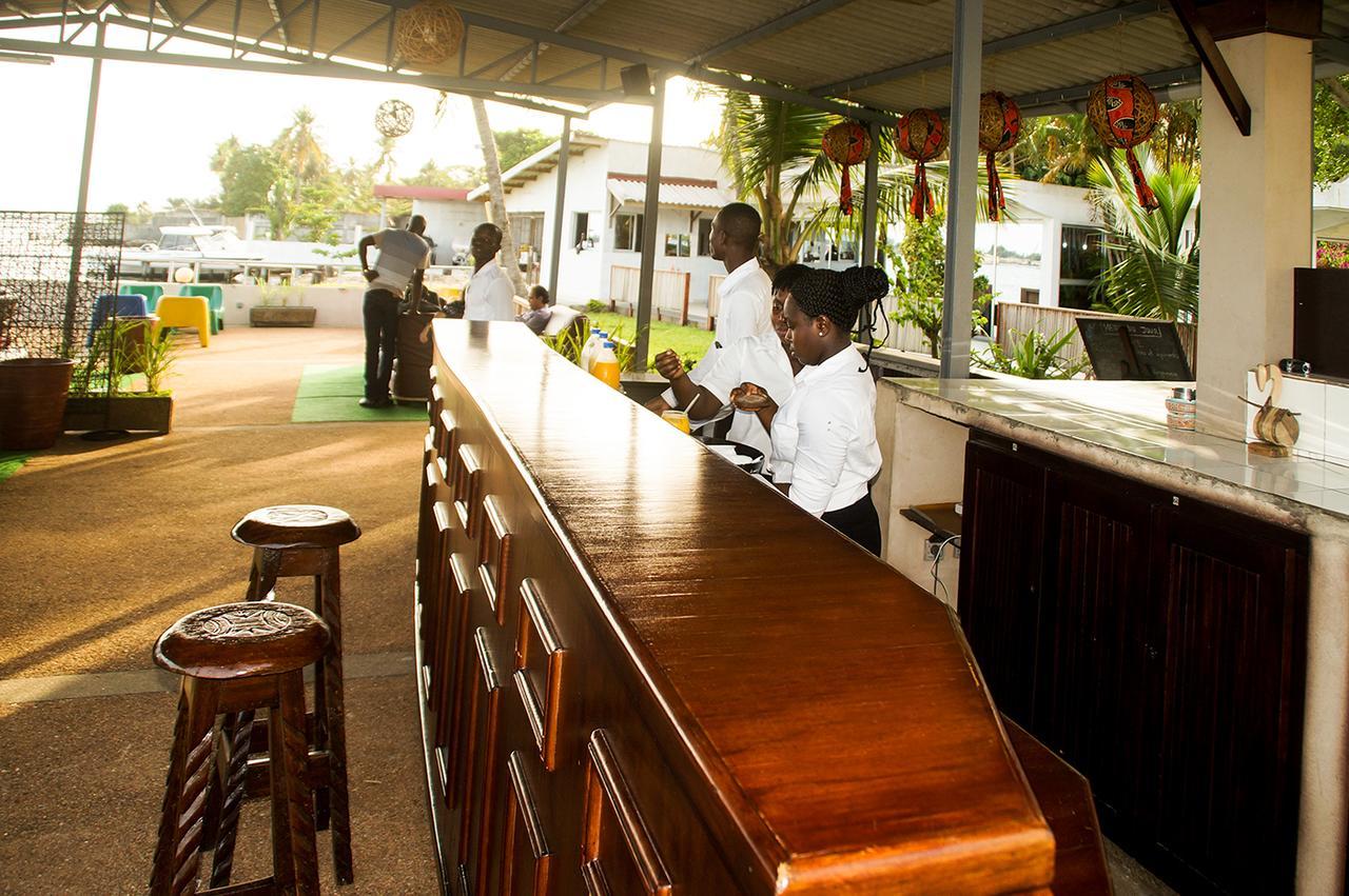 Hotel Le Marly Abidjan Buitenkant foto